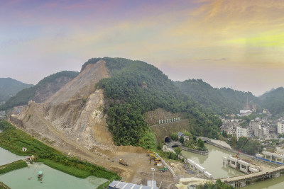 104国道西向建设工地实拍组图2