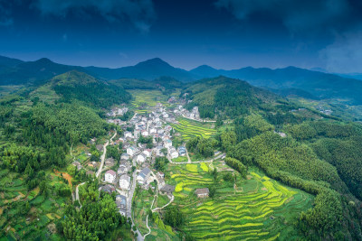 金色屿山村风采组图3