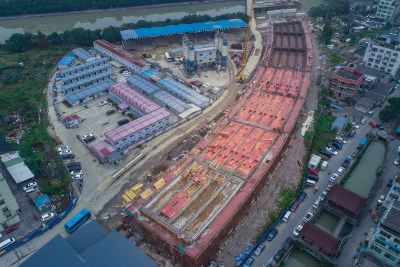 《104国道西向建设工地实拍》组图5