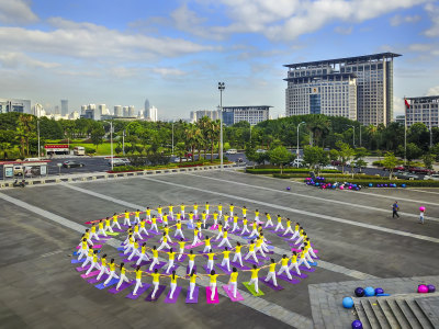 世纪公园，是健身 休闲与娱乐的好场所