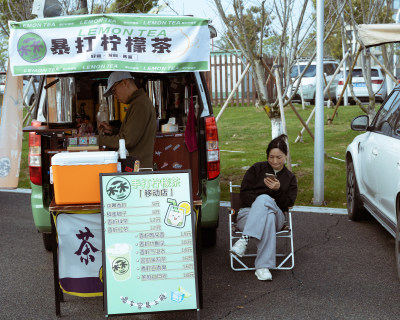 车尾箱市集05