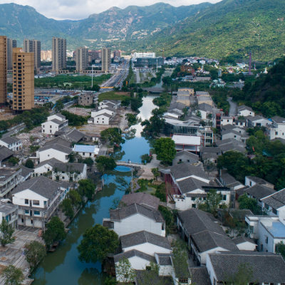 俯瞰山根小镇