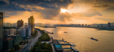 江滨夕照