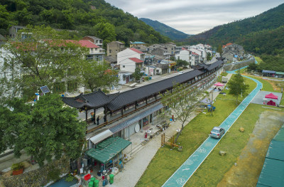 麻芝川村风情