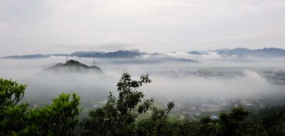 云海中仙岩
