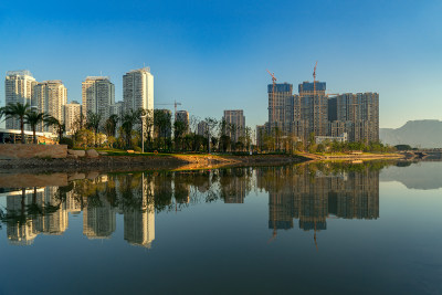 上陡门浦公园试开园时河水清澈