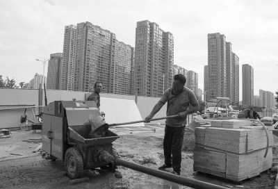 《塘河边的道路建设者》4
