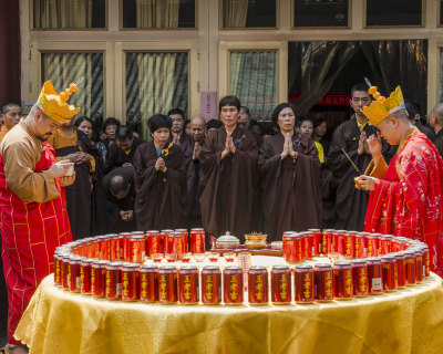 天护寺祭拜活动拍摄于温州仙岩