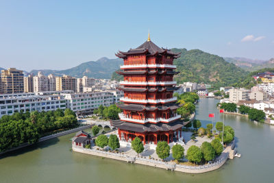 正面近拍伯温楼