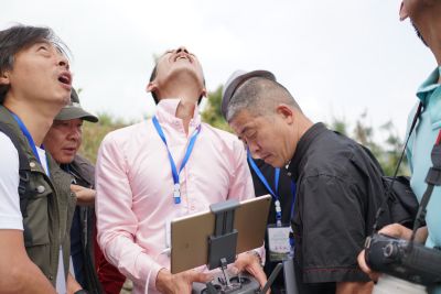 云雾缭绕 岭上人家 