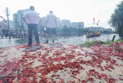 龙舟又开赛了
