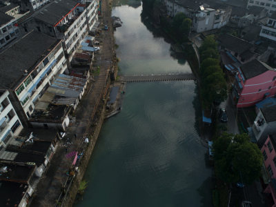 古镇清晨
