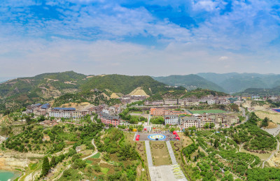 鸟瞰绿色环保体育小镇泰顺百丈镇组图5