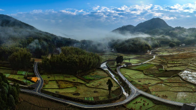 北林垟田园云雾美景组图3