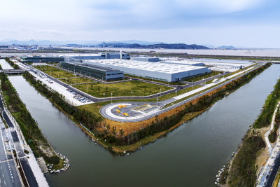 《俯瞰威马汽车集团》组照之四