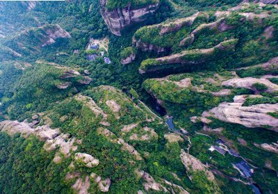 绿色雁荡山灵岩景区