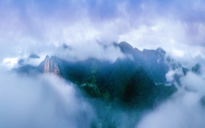 云雾石桅岩