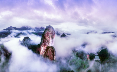 云雾石桅岩