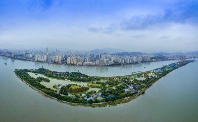 绿色江心屿