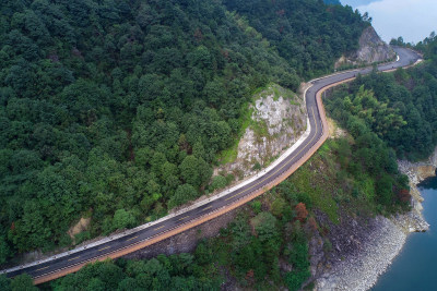 《青山绿水泽雅步行观光道英姿》组图2