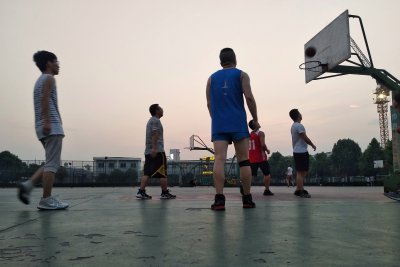 中