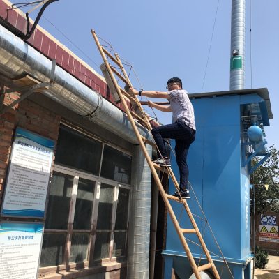 6月23日，一家家具厂负责人声称该厂已建成有机废气（VOCs）治理设施，但位于楼顶，京津冀地区大气强