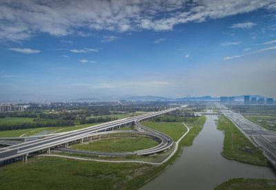 条条道路通四海