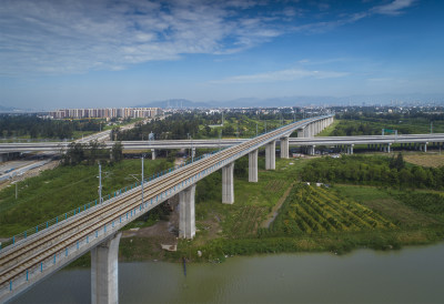 条条道路通四海