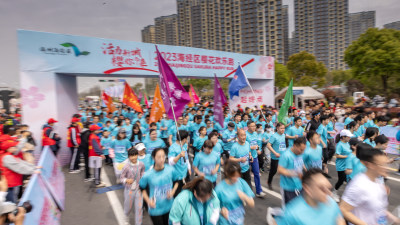 海经区马拉松组照之6