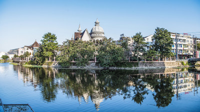 美丽护城河三