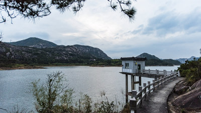 2018年12月，拍摄于温州龙湾大罗山天河水库。
