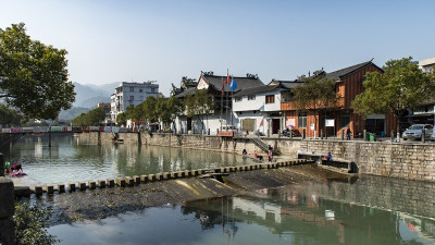 瞿溪
