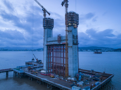 纪实灵昆北叉大桥建设成就。