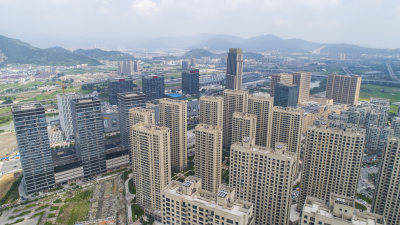 高铁新城日新月异。