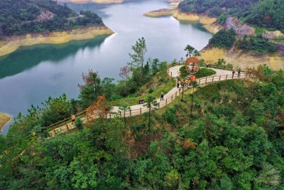 《泽雅新农村》望湖驿站