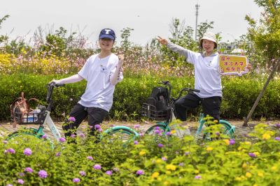 组照之五 2022年5月22日，温州浙江大学和同济大学的近百名校友在海经区联合举行骑行活动。