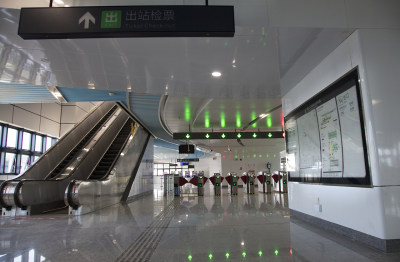 S1线瓯江口站内情景。