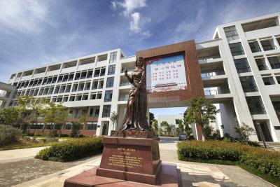 温州护士学校校园内一角。