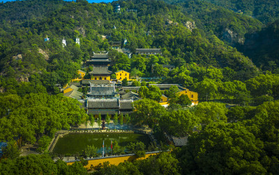 醉绿仙岩寺