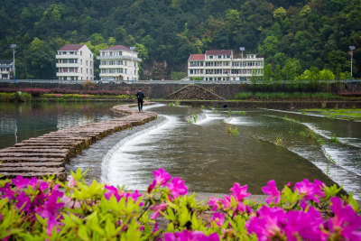 绿水青山文旅环境，丰富水资源和丁步