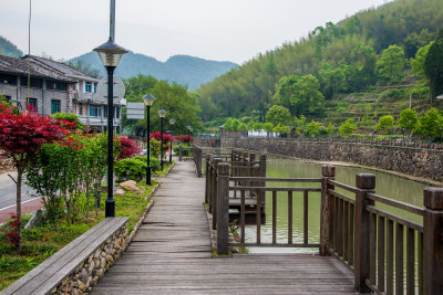 美丽乡村建设的长廊步道