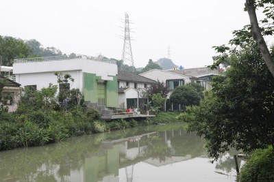 漫步在山根村