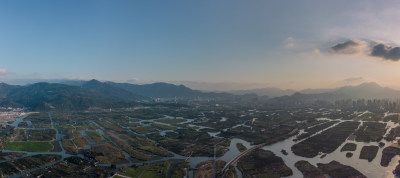 《悠悠塘河，秀美湿地；城市绿心，鱼米之乡》组照之三