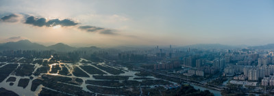 《悠悠塘河，秀美湿地；城市绿心，鱼米之乡》组照之二