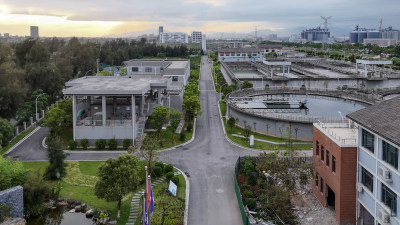 污水处理厂一角