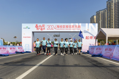 《我们的集体照》组照之二