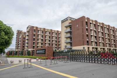 小学左