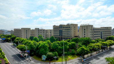 瑞莱克斯外景